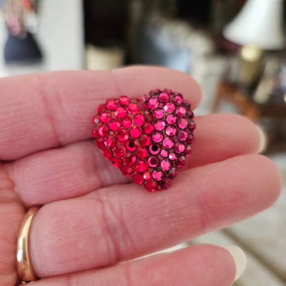 Vintage Richard Kerr Red and Pink Crystal Heart Brooch Pin - Picture 5 of 9